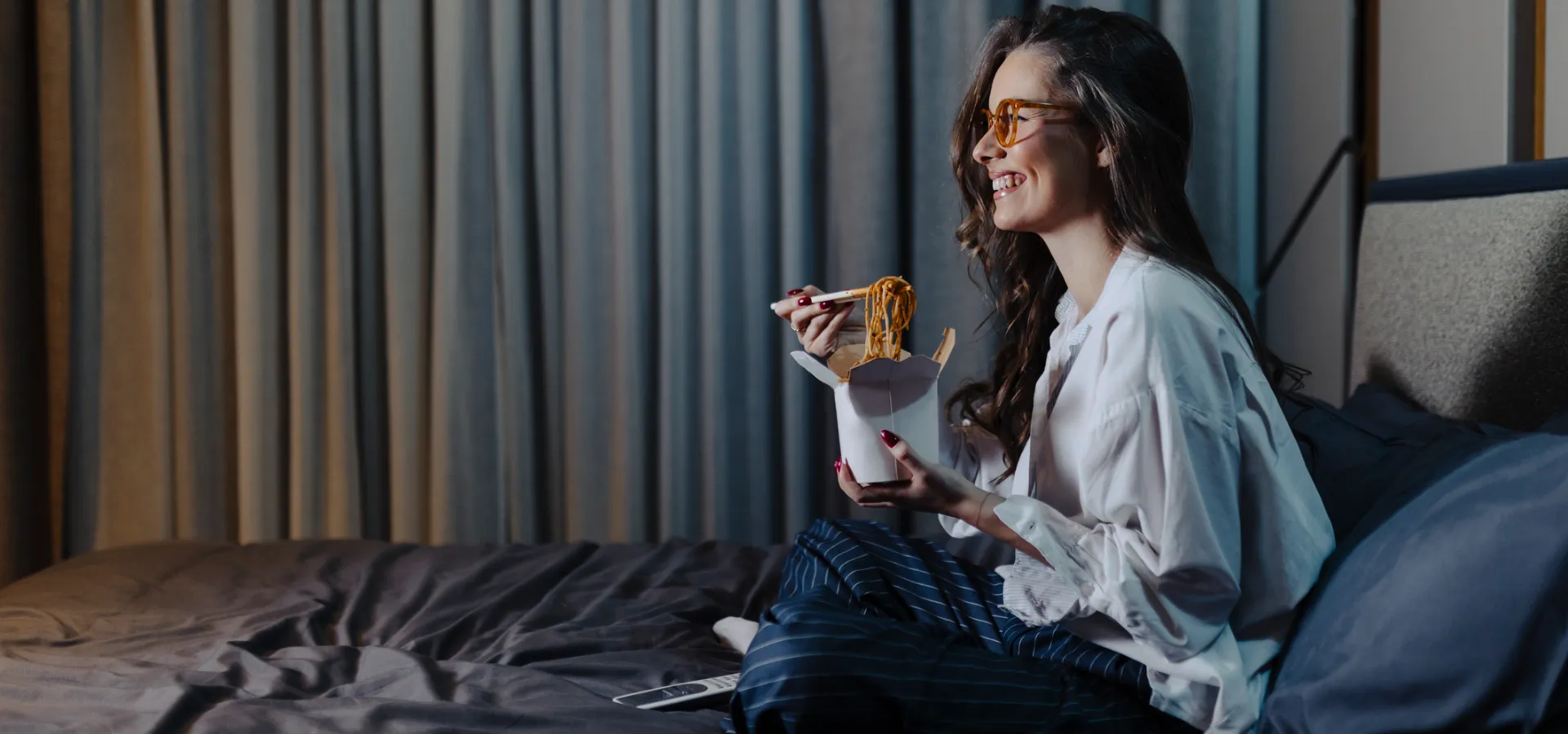 Ojo con los carbohidratos y los lácteos: estudio confirma la relación entre dieta y sueño